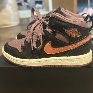Nike Jordan 1 Mid SE (PS) Girl size 11c black/sky orange sky mauve